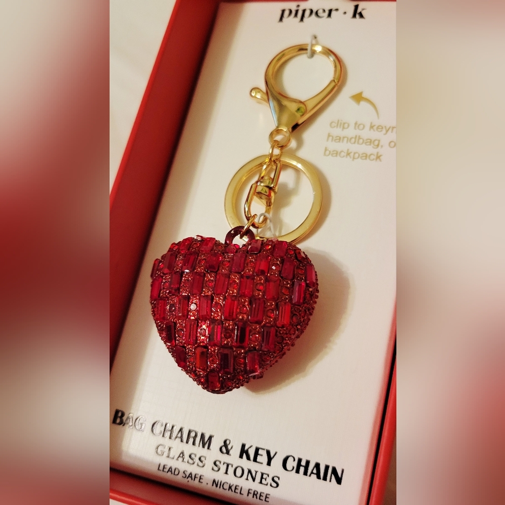 Viral TikTok Piper K Big Red Heart Glass Stone Bag Charm and Key Chain NWT NIB - Picture 3 of 8